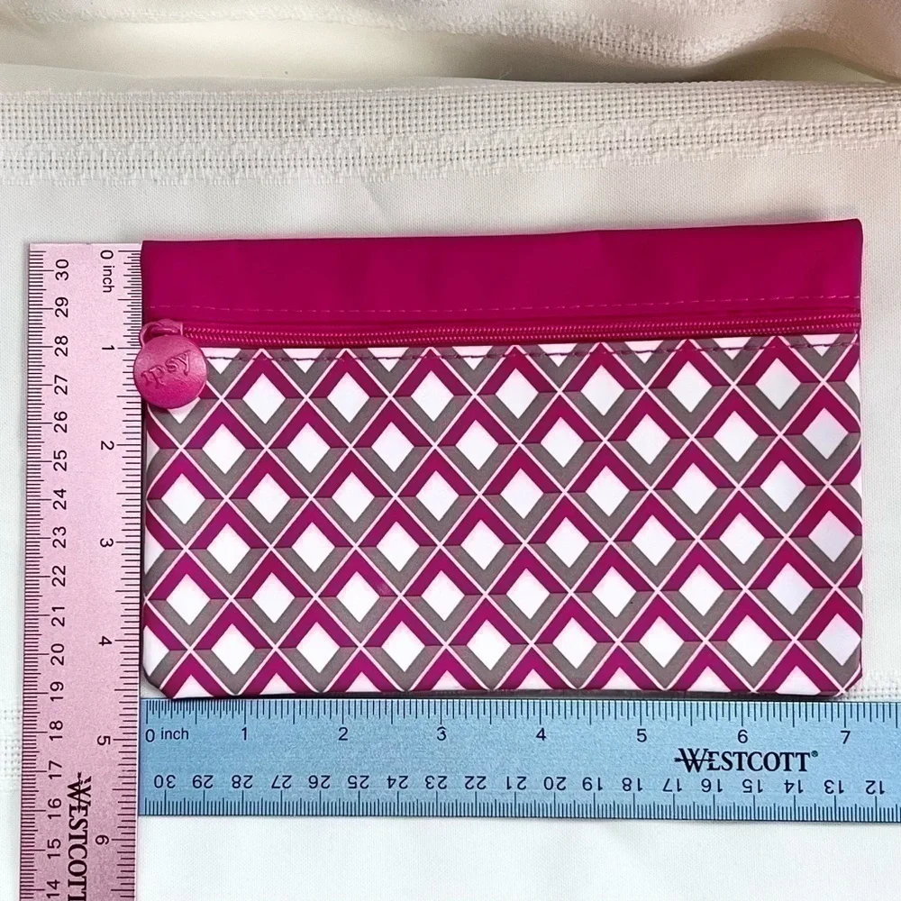 💄3/$12💄5/$15 ipsy Hot Pink Grey White‎ Diamonds Makeup Bag EUC February 2015